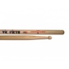 VIC FIRTH 7A - барабанные палочки, тип 7A с деревянным наконечником, материал - гикори, длина 15 1/2